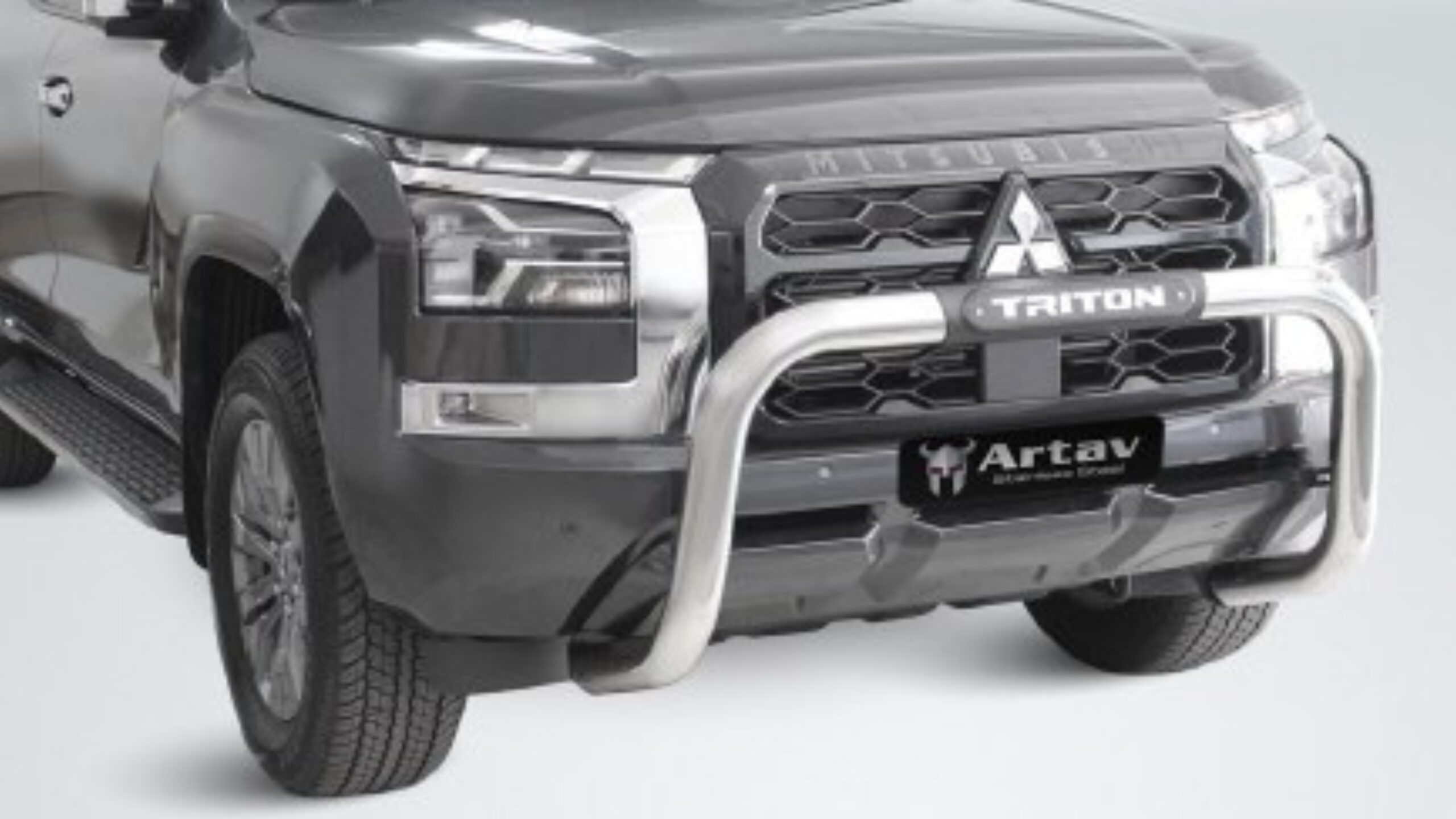 Artav Mitsubishi Triton PDC Nudge Bar Stainless (Double Cab Model)