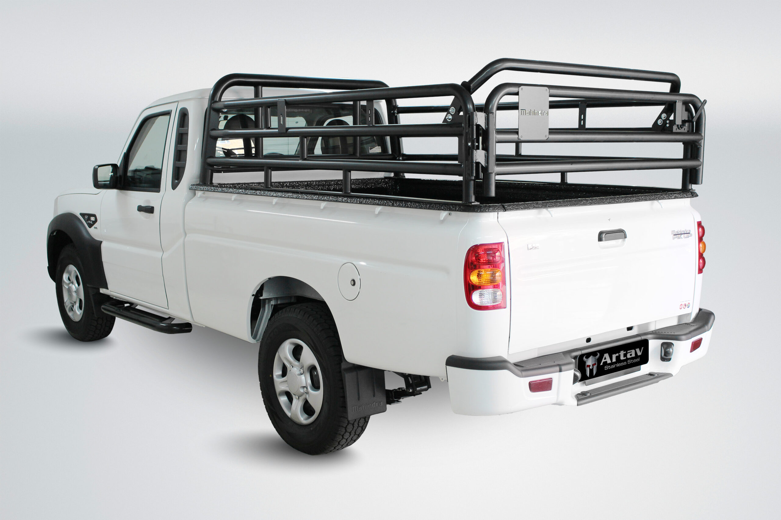 Artav Mahindra Pik Up Cattle Rail – Bolt On Locking System