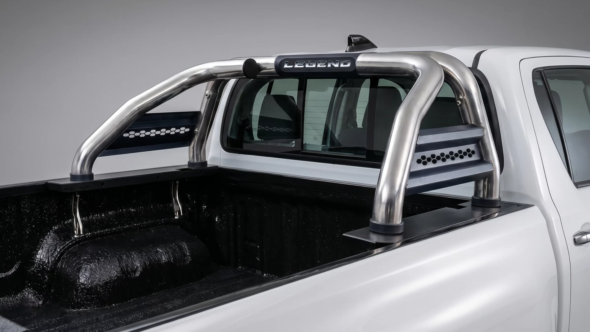 Artav Hilux Honeycomb LEGEND Sports Bar